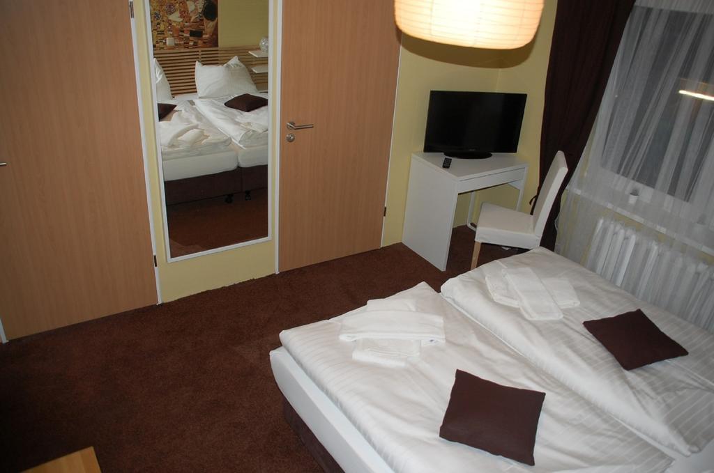 Casilino Hotel A 24 Витенбург Екстериор снимка